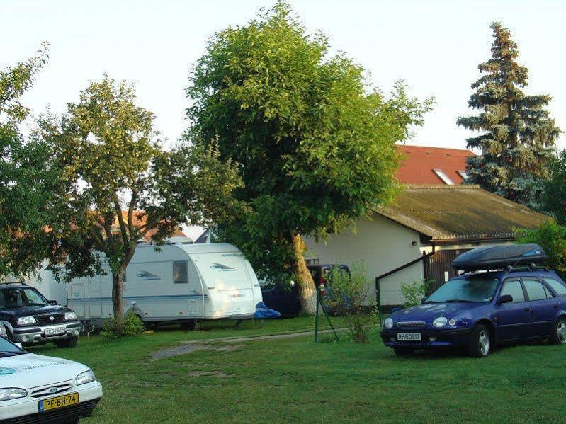 Pension Camp Prager Dış mekan fotoğraf